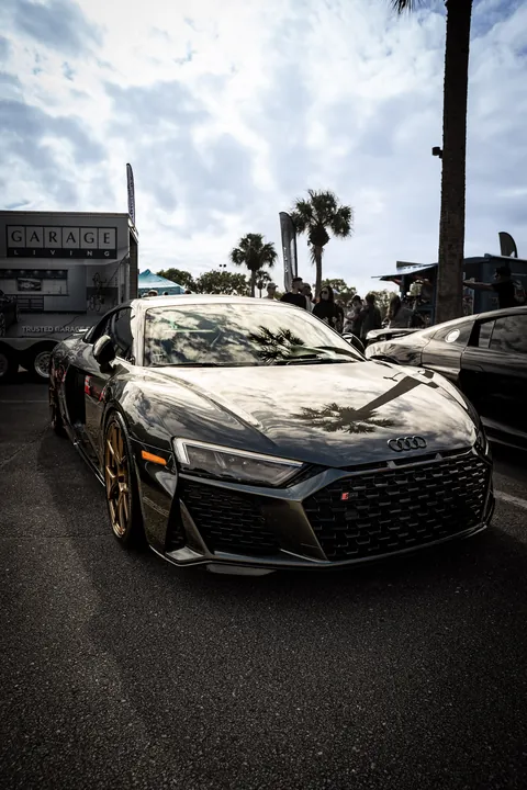 Cars & Coffee — Sa73621