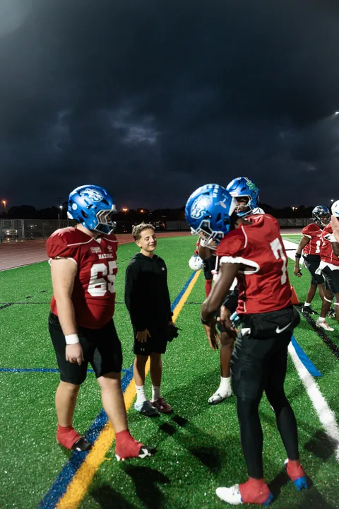 Friday Night Lights — Sa76146