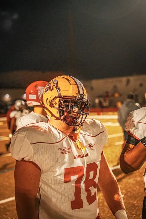 Friday Night Lights — Sa76265