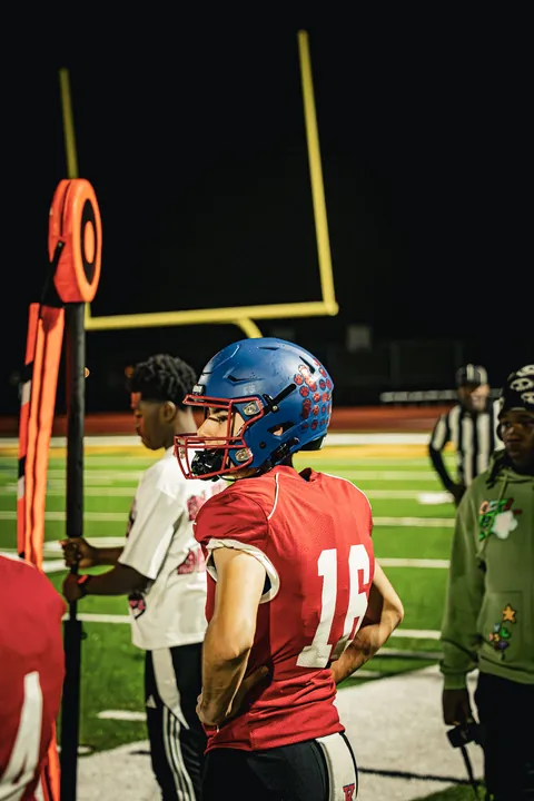 Friday Night Lights — Sa77231