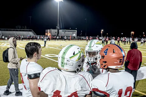 Friday Night Lights — Sa77648
