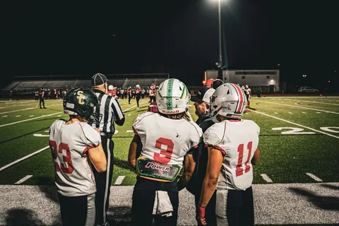 Friday Night Lights — Sa77691