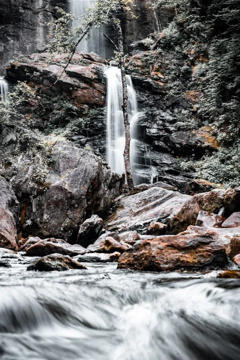 Waterfalls — Sa77411